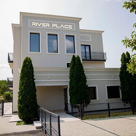 Hotel River Place Piteszti Zewnętrze zdjęcie