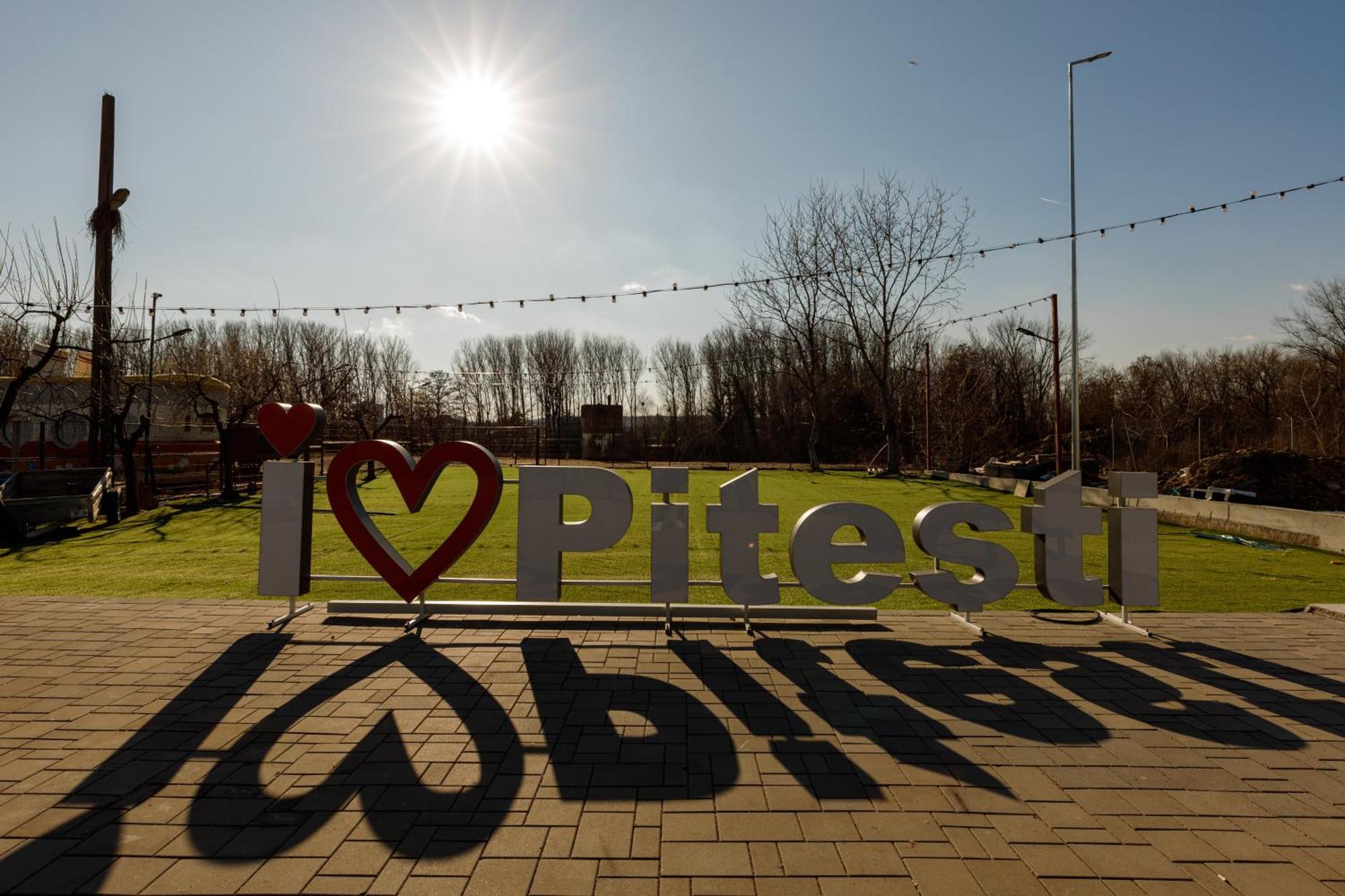 Hotel River Place Piteszti Zewnętrze zdjęcie